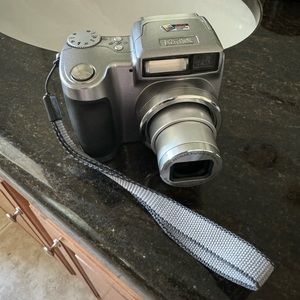 Kodak Easyshare Z700 Digital Camera